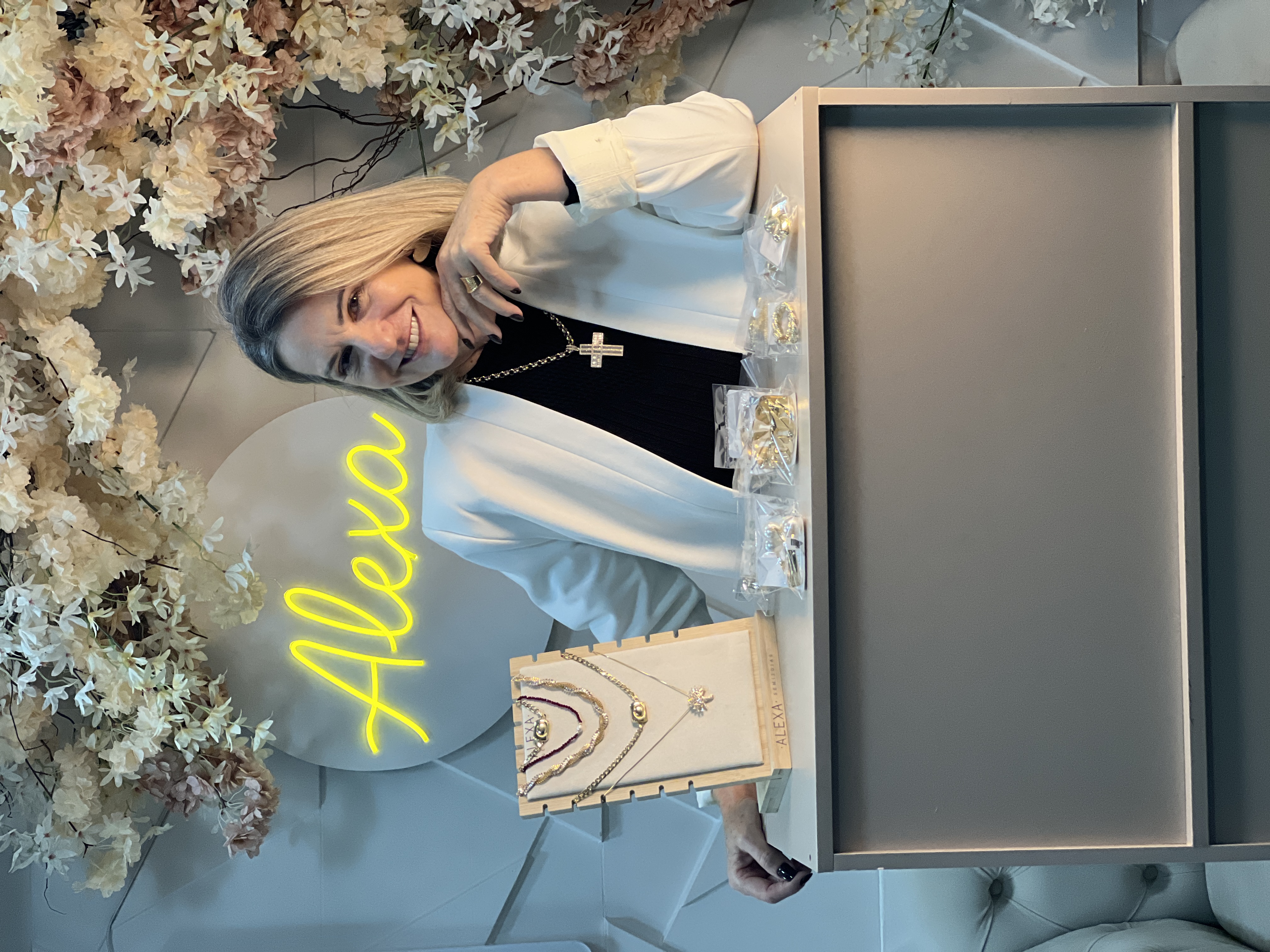 Semijoias Alexa — peças elegantes e refinadas